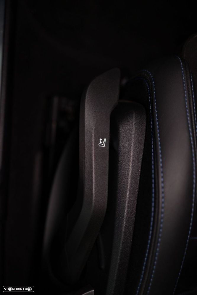 BMW 118 d Pack Desportivo M - 33