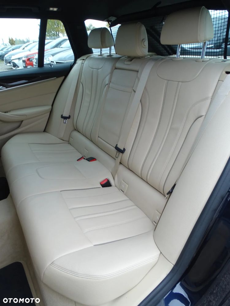 BMW Seria 5 530d xDrive M Sport sport - 31
