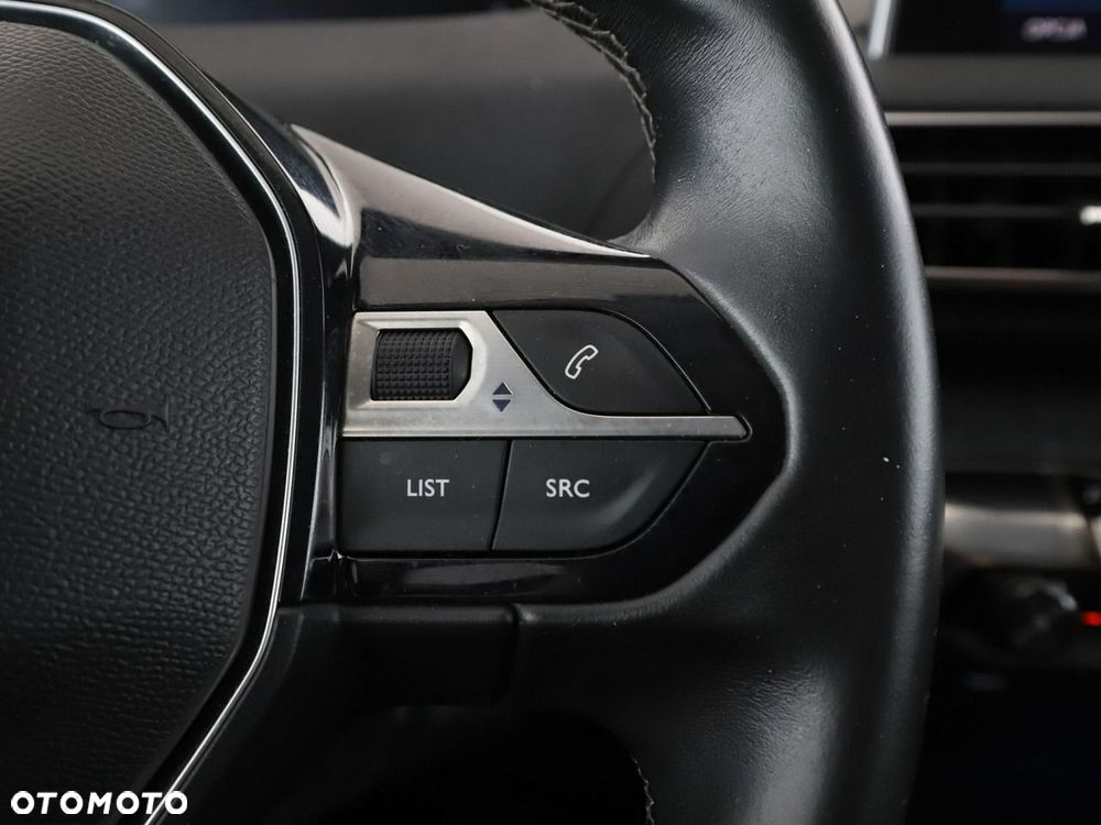 Peugeot 3008 1.2 PureTech Allure Pack S&S - 32