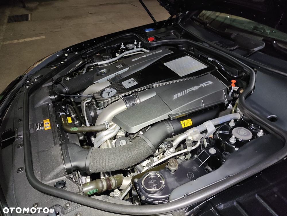 Mercedes-Benz SL 63 AMG - 11