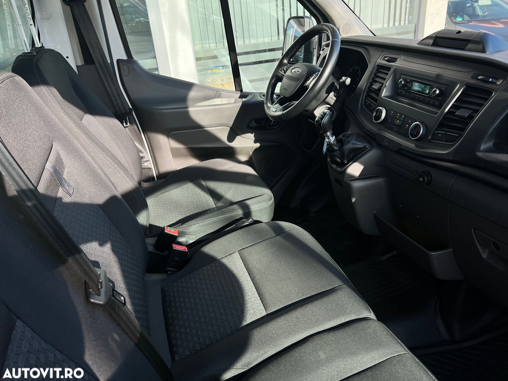 Ford Transit 350 2.0 EcoBlue 130 CP L4 DCIV RWD Trend - 14
