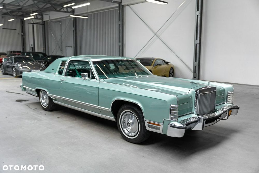 Lincoln Continental - 1