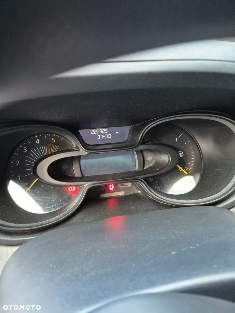Renault TRAFIC - 12
