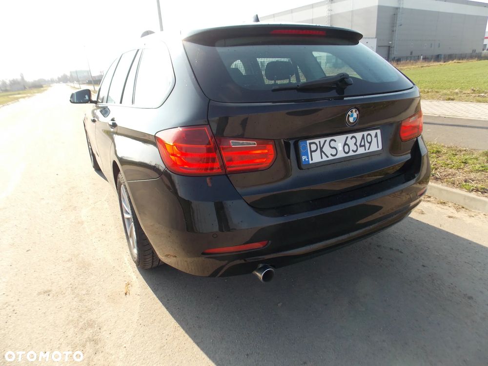 BMW Seria 3 318d - 4