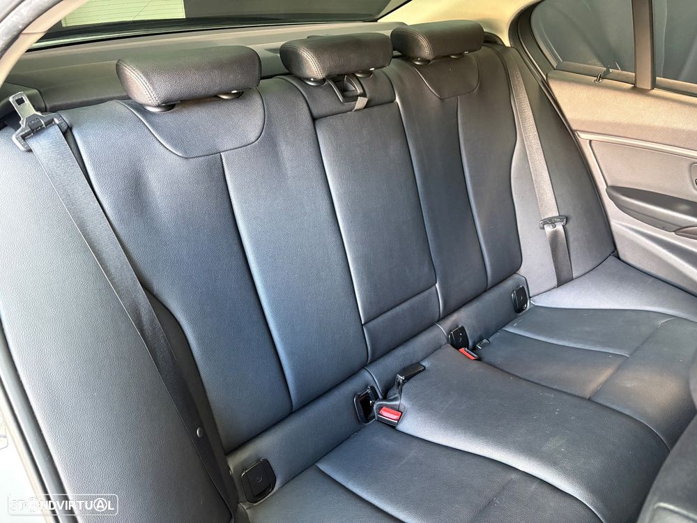 BMW 320 d Efficient Dynamic Edition Modern Line - 14