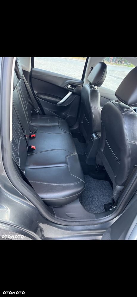 Citroën C3 Pure Tech (VTi) 82 Exclusive - 13