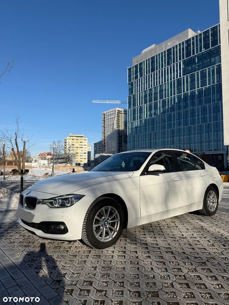 BMW Seria 3 318i Advantage - 8