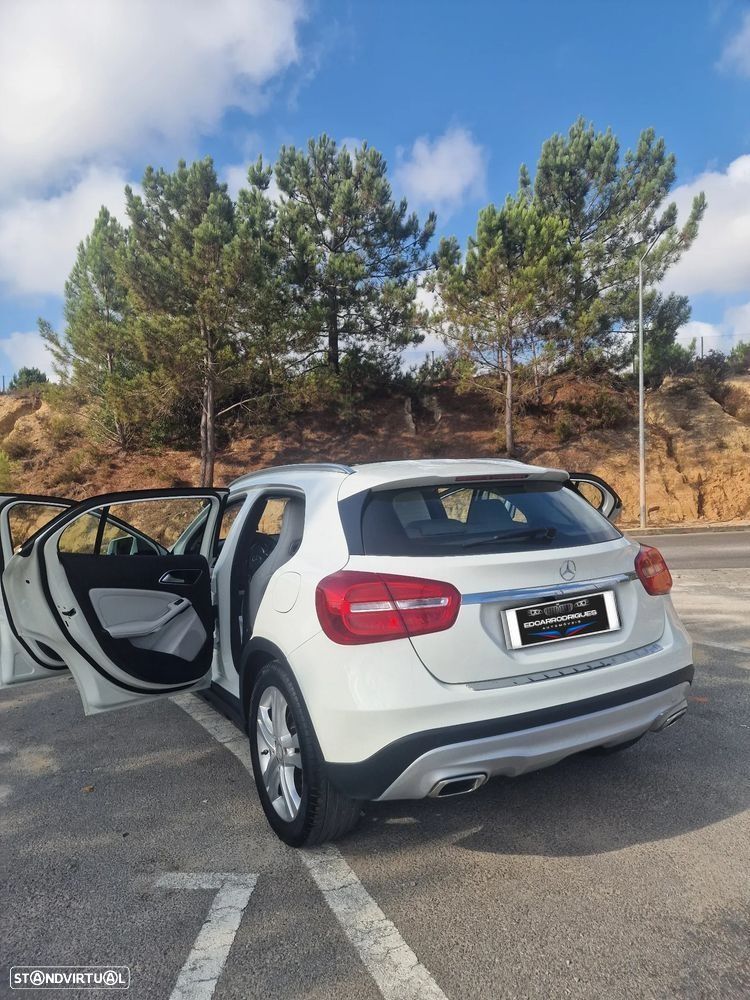 Mercedes-Benz GLA 220 d Urban - 5