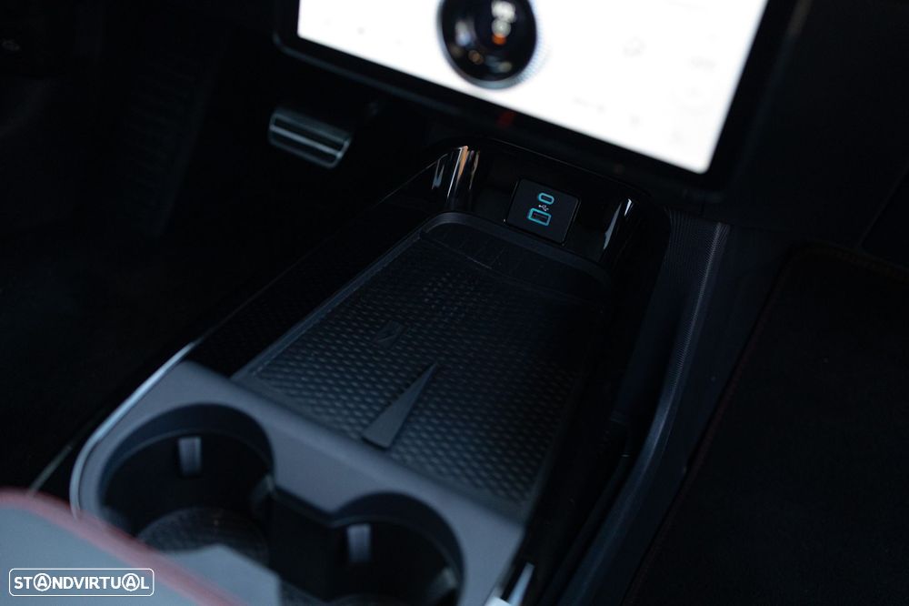 Ford Mustang Mach-E AWD PREMIUM - 34