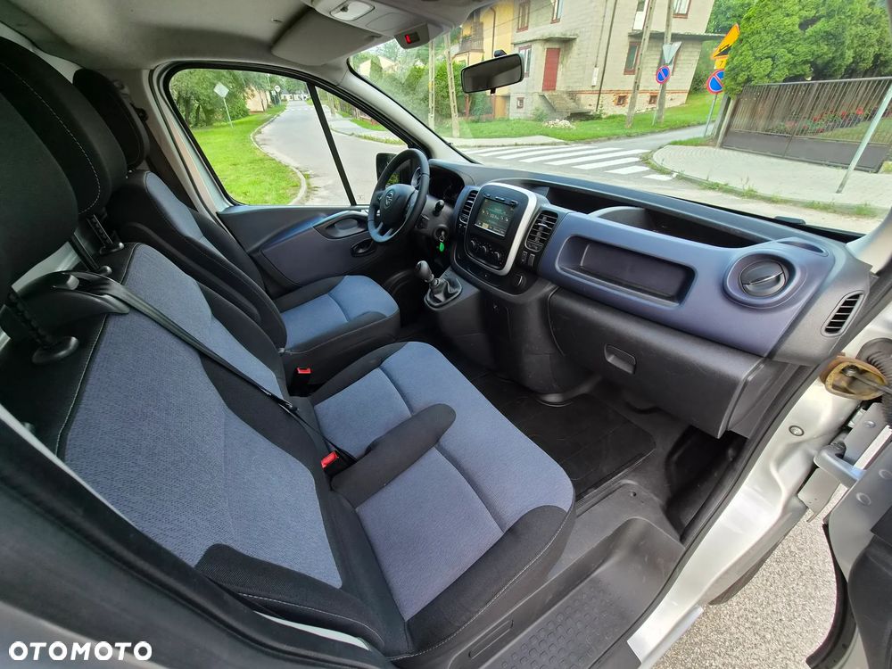 Opel Vivaro - 31