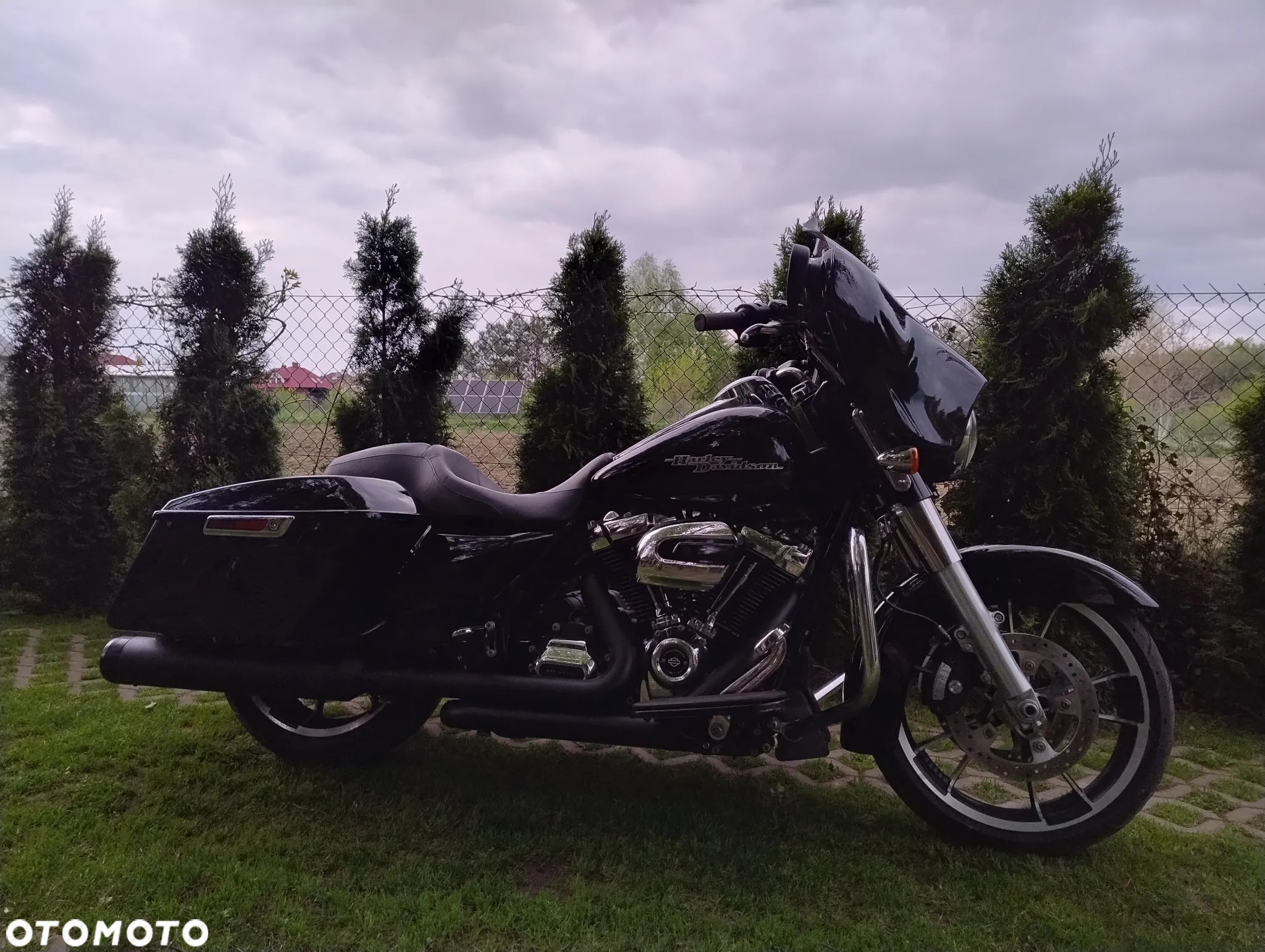 Harley-Davidson Touring Street Glide - 14