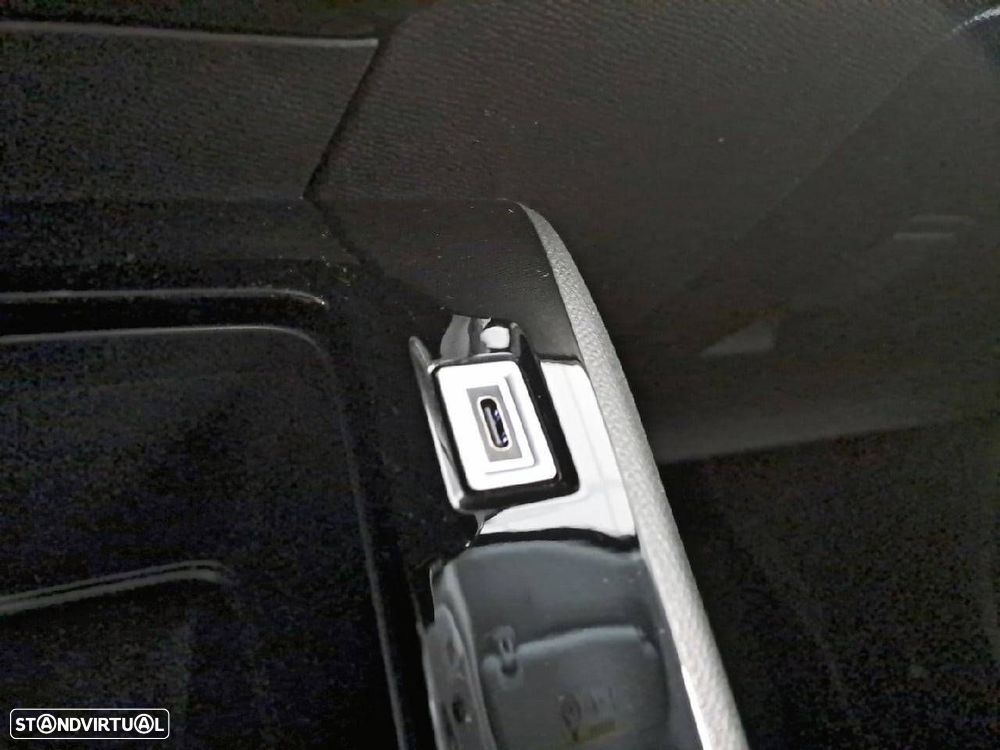 Peugeot e-208 50 kWh Style - 24