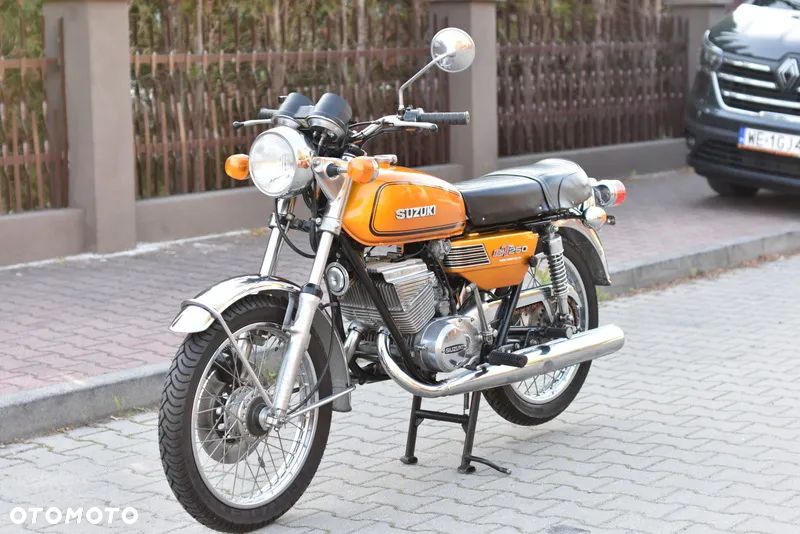 Suzuki Inny - 30