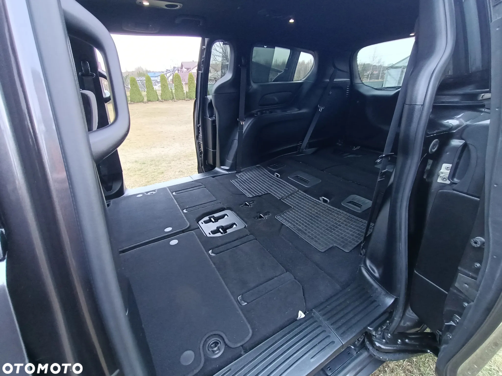 Chrysler Pacifica - 24