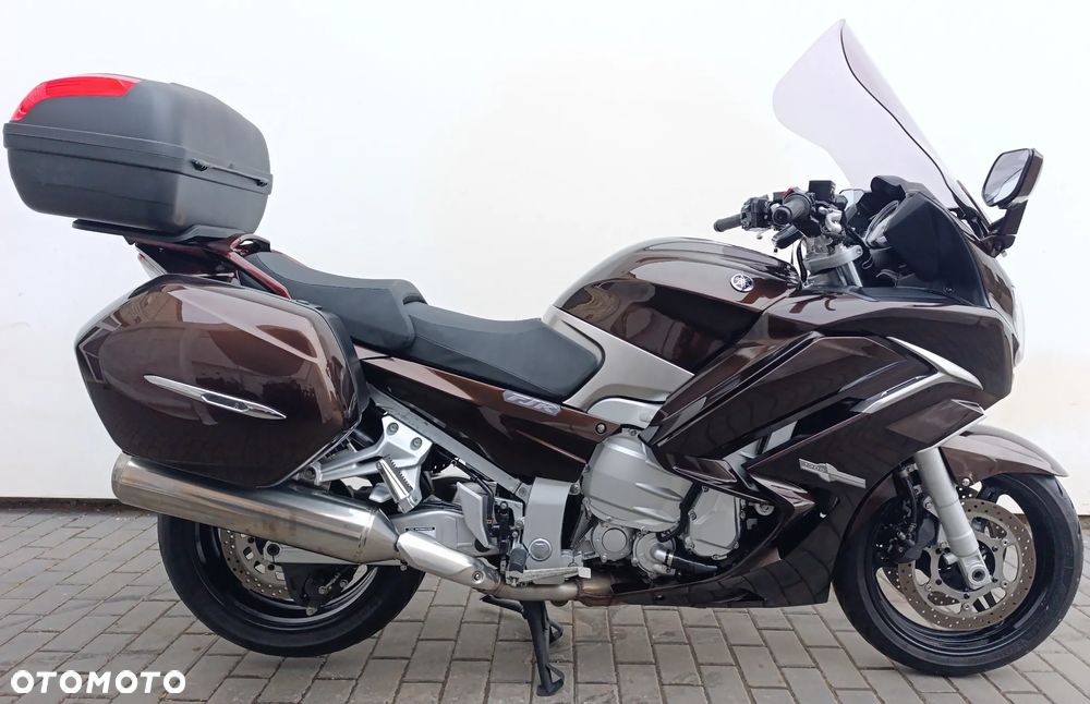 Yamaha FJR - 7
