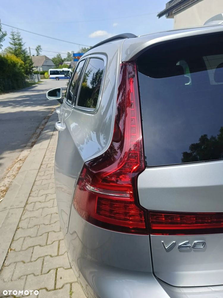 Volvo V60 D4 Momentum Pro - 9