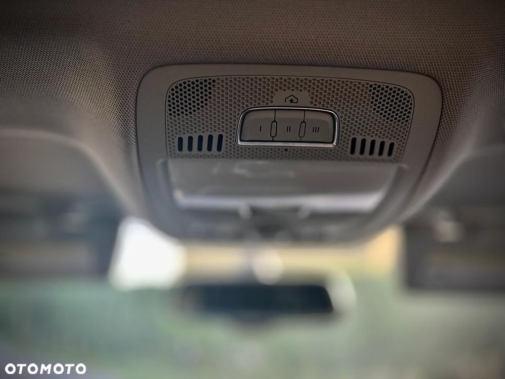 Audi A4 ver-2-0-tfsi-quattro-s-tronic-sport - 31