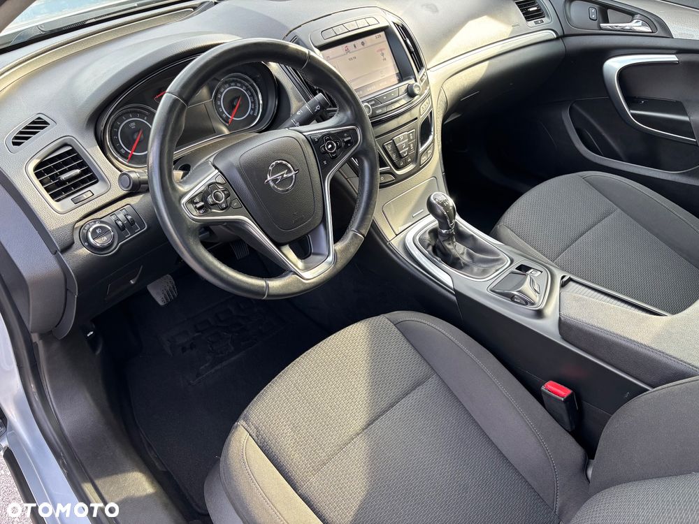 Opel Insignia 1.4 T Cosmo S&S - 16