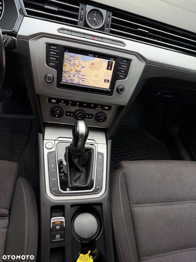 Volkswagen Passat 2.0 TDI BMT Highline DSG - 19
