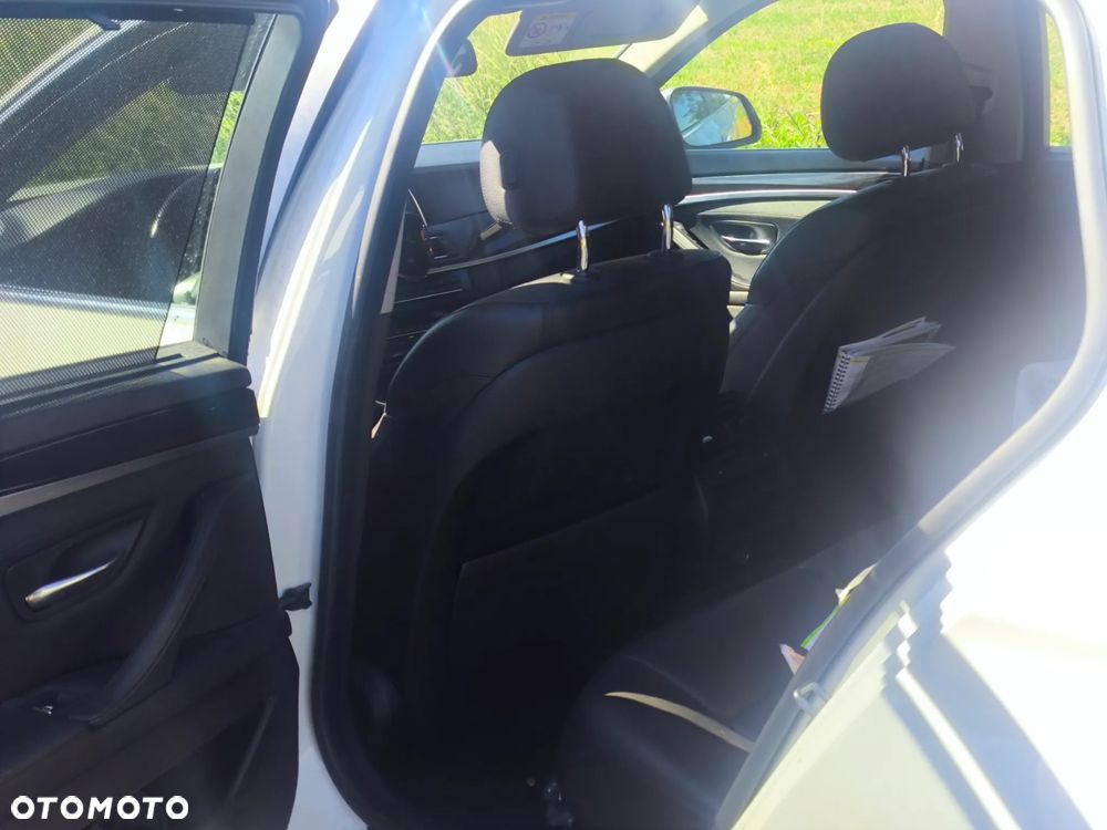 BMW Seria 5 535d xDrive - 8