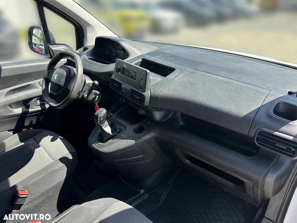 Peugeot Partner Standard - 12