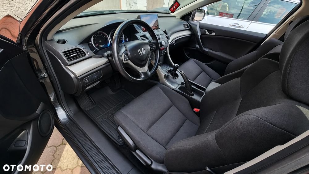 Honda Accord 2.2d Elegance - 11