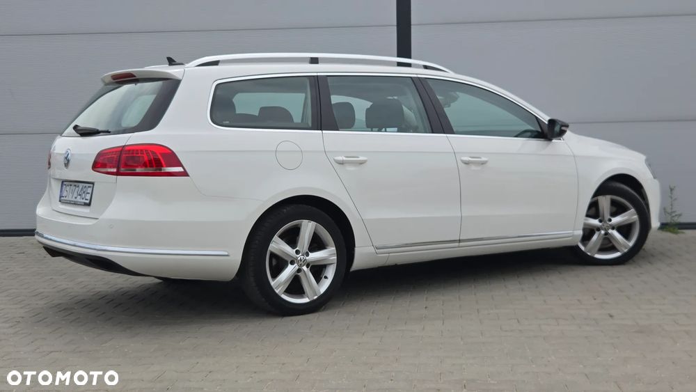 Volkswagen Passat Variant 2.0 TDI BlueMotion Technology DPF Comfortline - 15