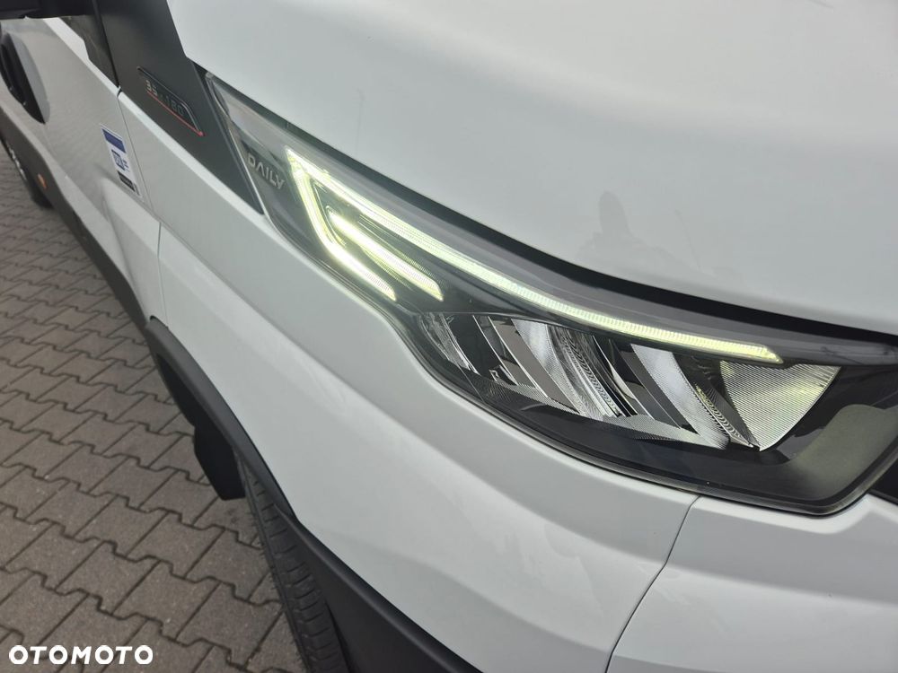 Iveco Daily 35S18HV chłodnia do -18 stopni! + łóżko - 7
