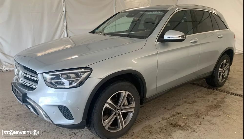 Mercedes-Benz GLC 300 e 4Matic - 2