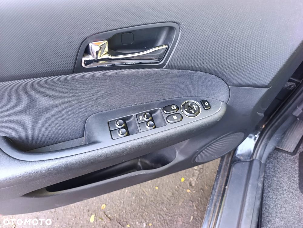 Hyundai i30 1.6 Comfort World Cup - 8