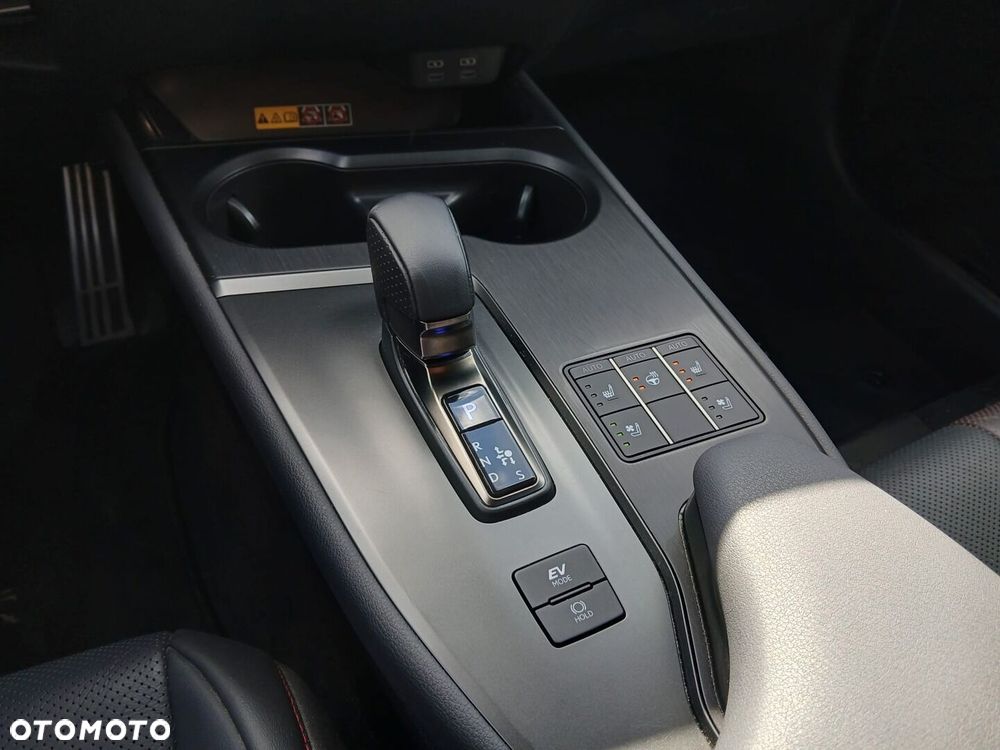 Lexus UX 300h F Sport AWD - 29