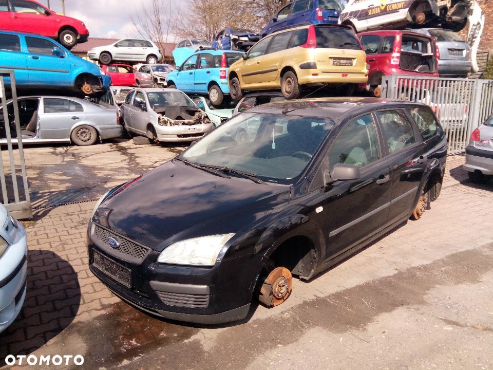 *FORD FOCUS MK2* Samochód na części - 16