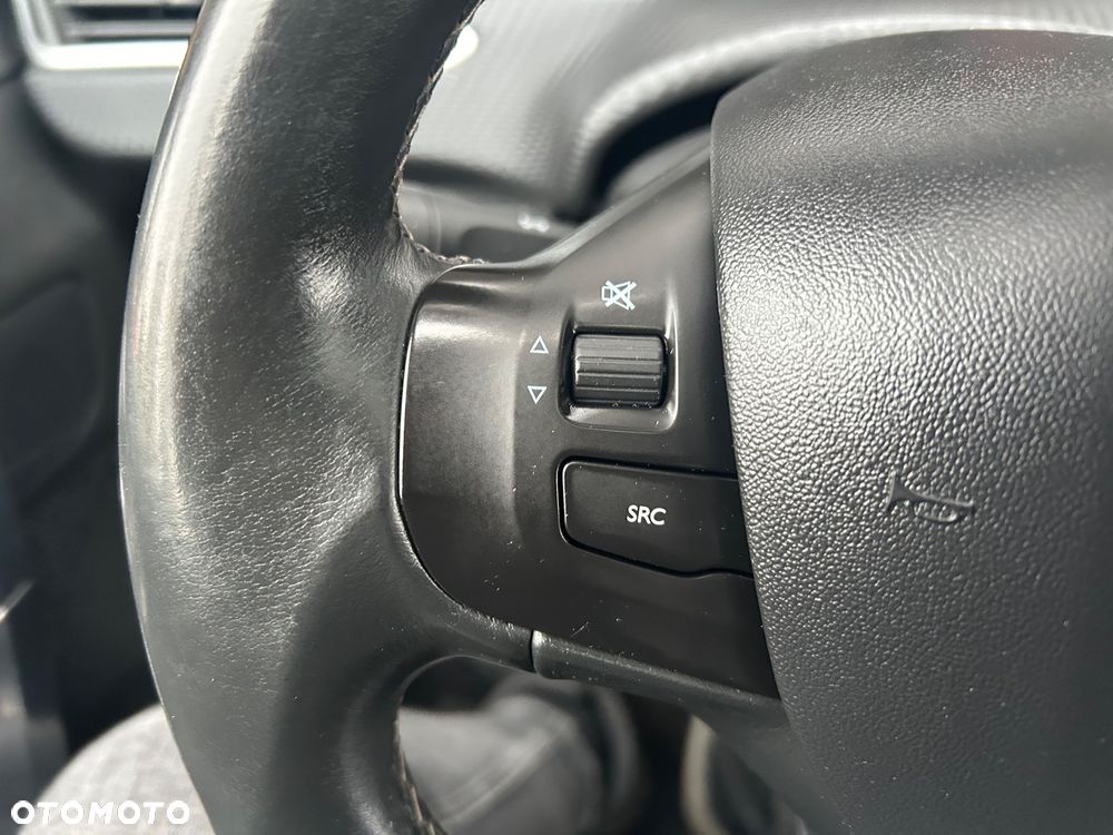 Peugeot 2008 PureTech 82 Access - 38