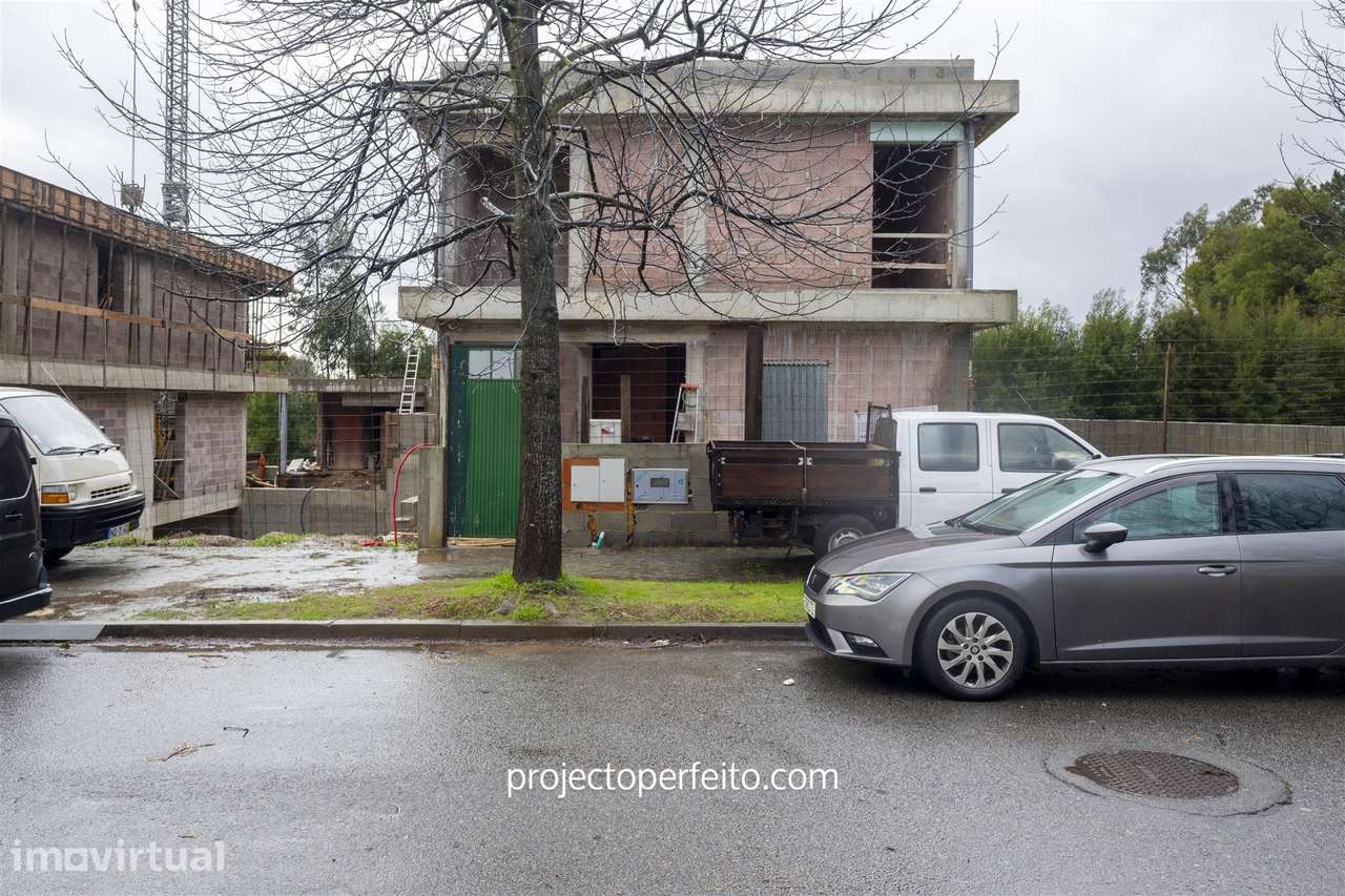 Moradia Isolada T3+1 Venda em Vila de Cucujães,Oliveira de Azeméis - Grande imagem: 2/32