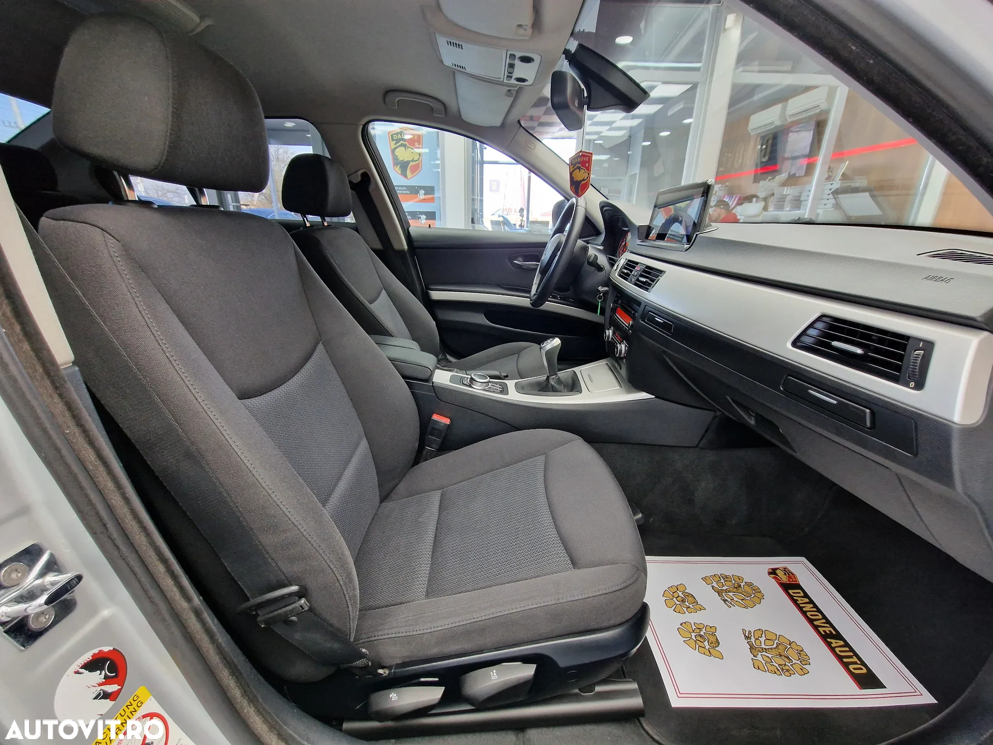 BMW Seria 3 316i - 14