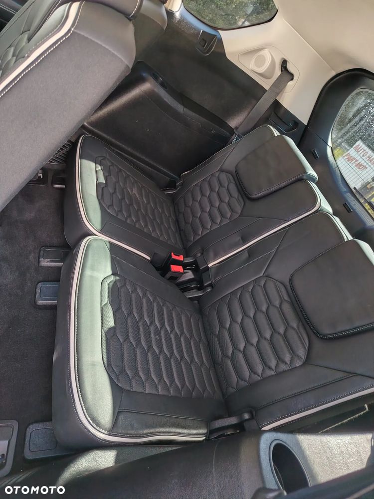 Ford S-Max - 30
