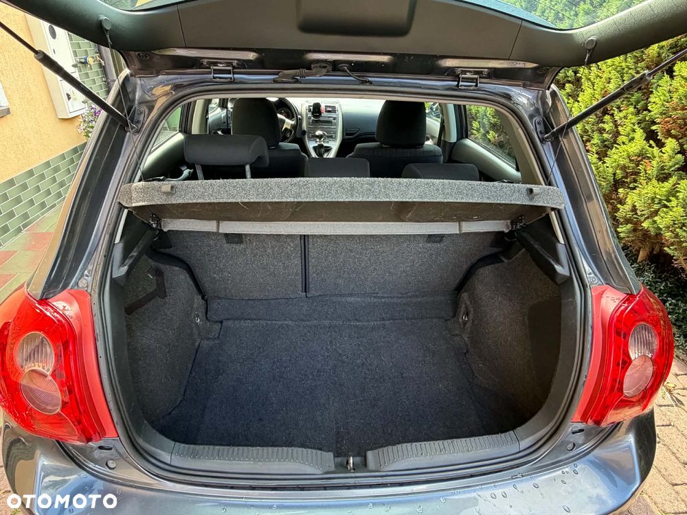 Toyota Auris 1.4 D-4D 2010 - 6