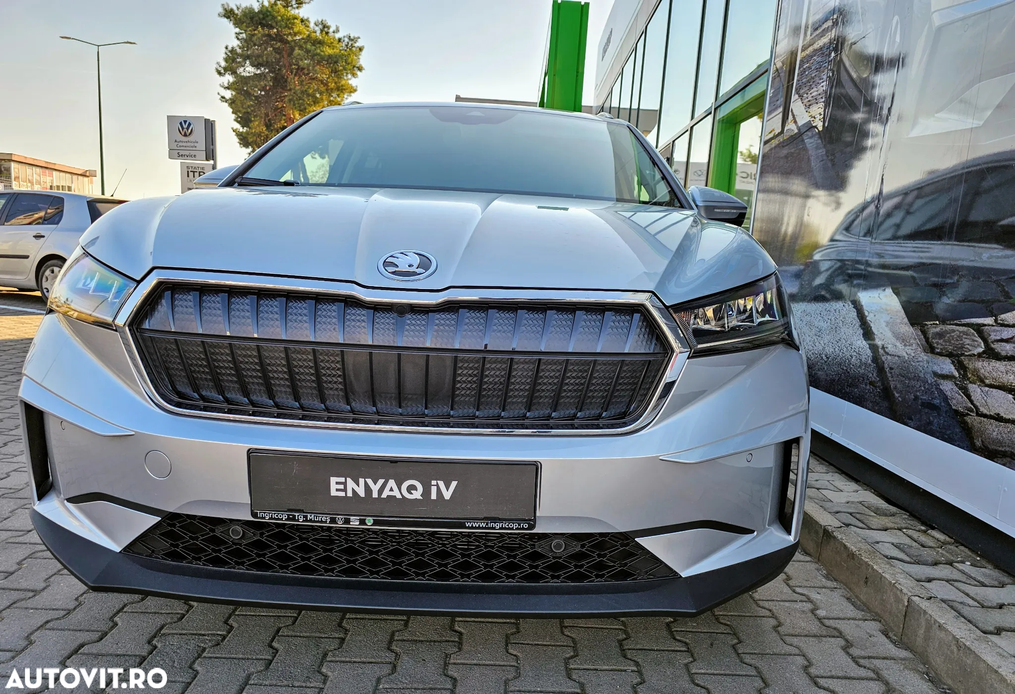 Skoda Enyaq iV Electric 80 - 11