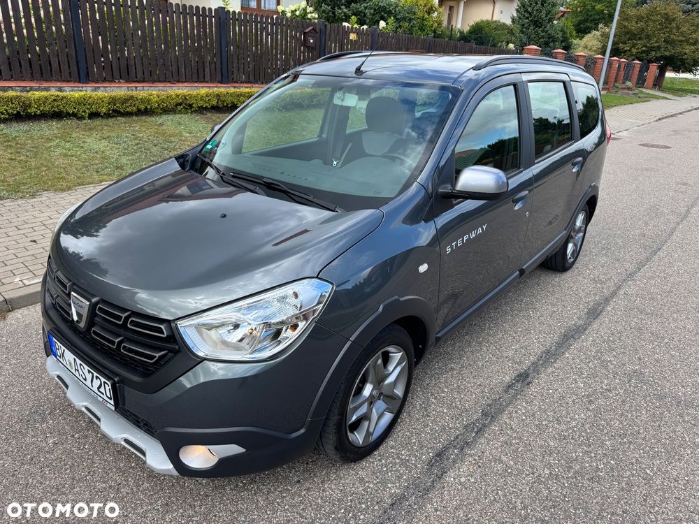 Dacia Lodgy dCi 110 Stepway Celebration - 9