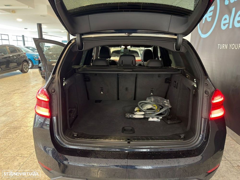 BMW iX3 Impressive - 13