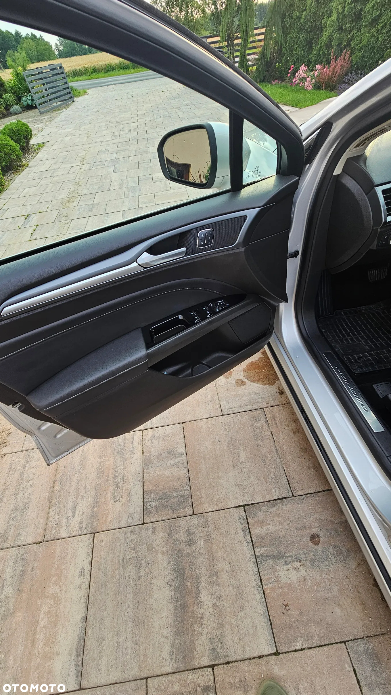 Ford Mondeo 2.0 TDCi Start-Stopp PowerShift-Aut Titanium - 12