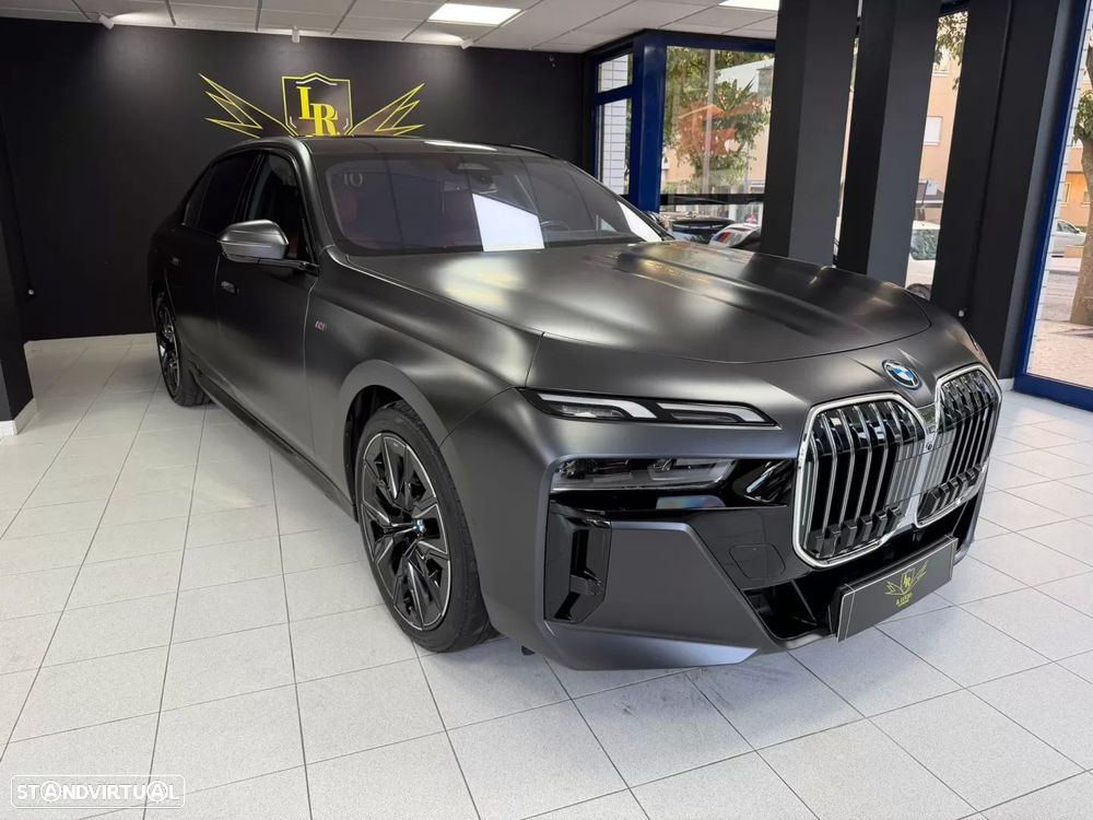 BMW i7 eDrive50 Pack Desportivo M - 1