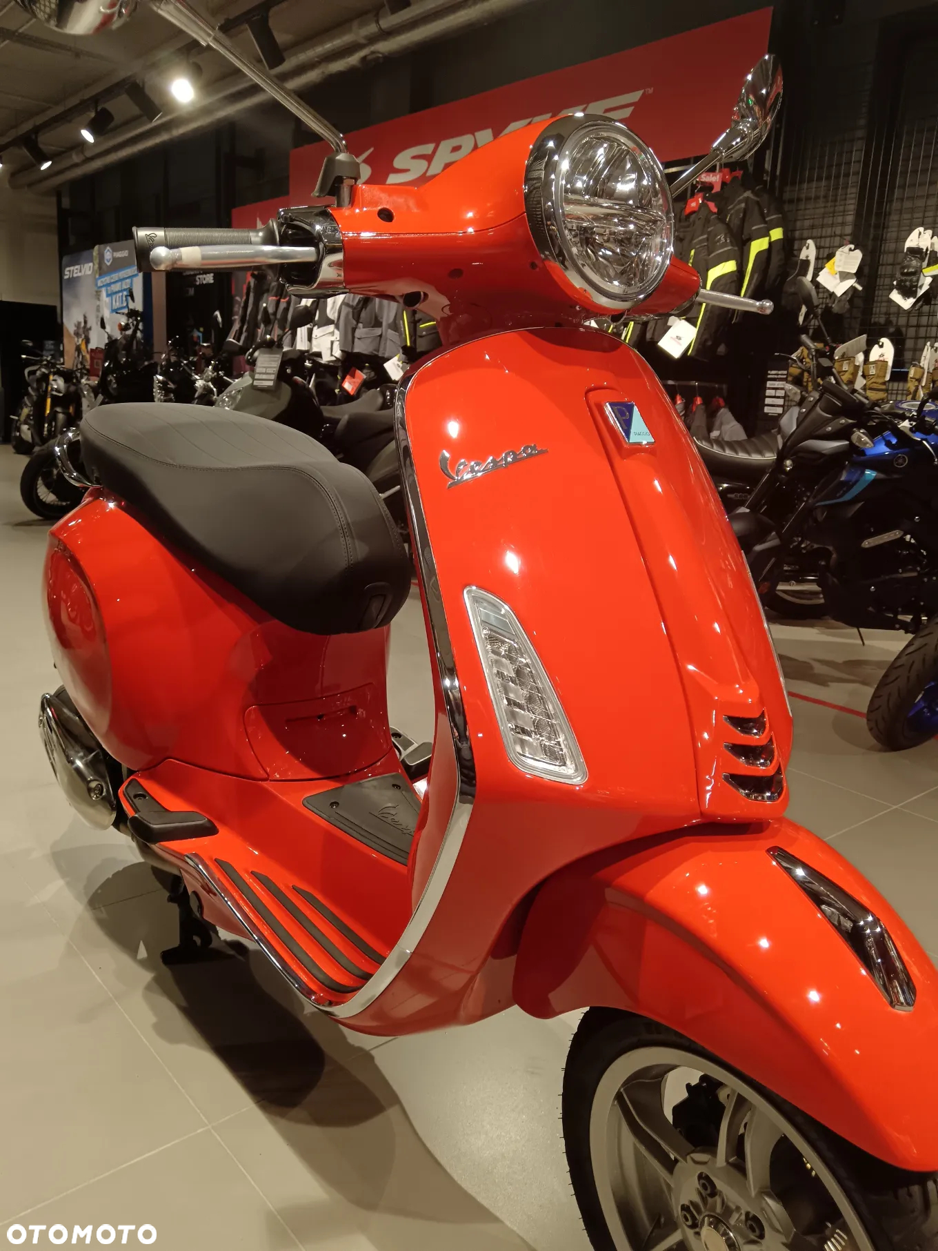 Vespa Primavera - 2