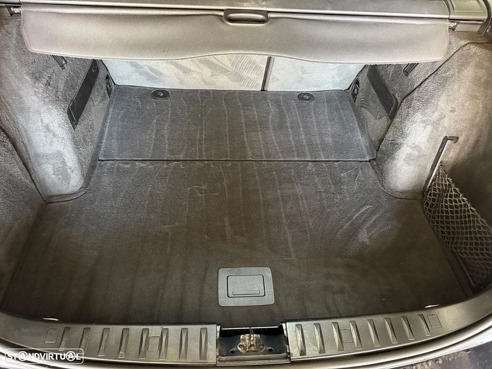 BMW 318 d Navigation - 14