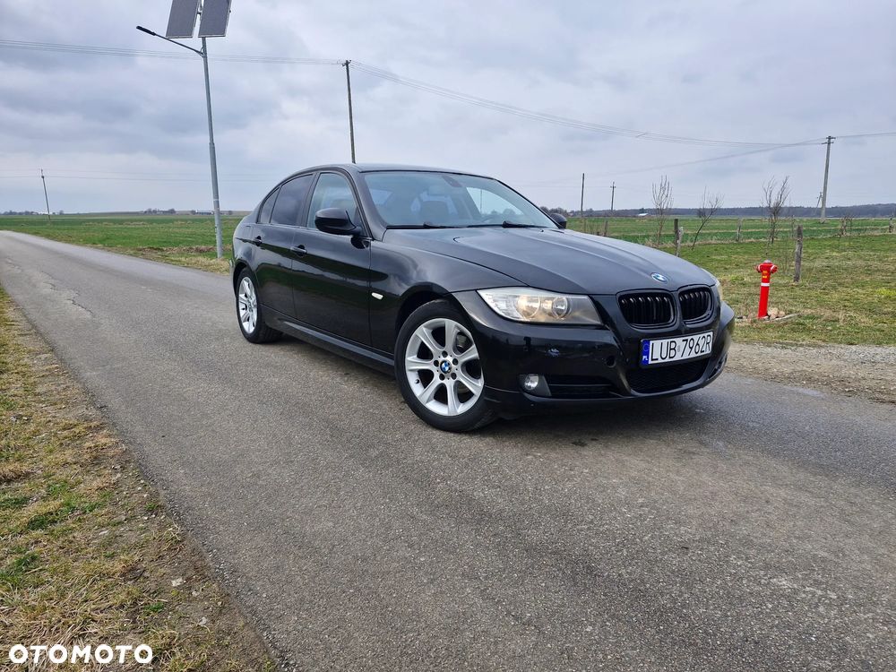 BMW Seria 3 318i - 14