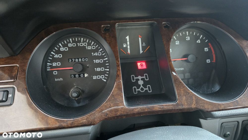 Mitsubishi Pajero 2.5 TD Classic - 28