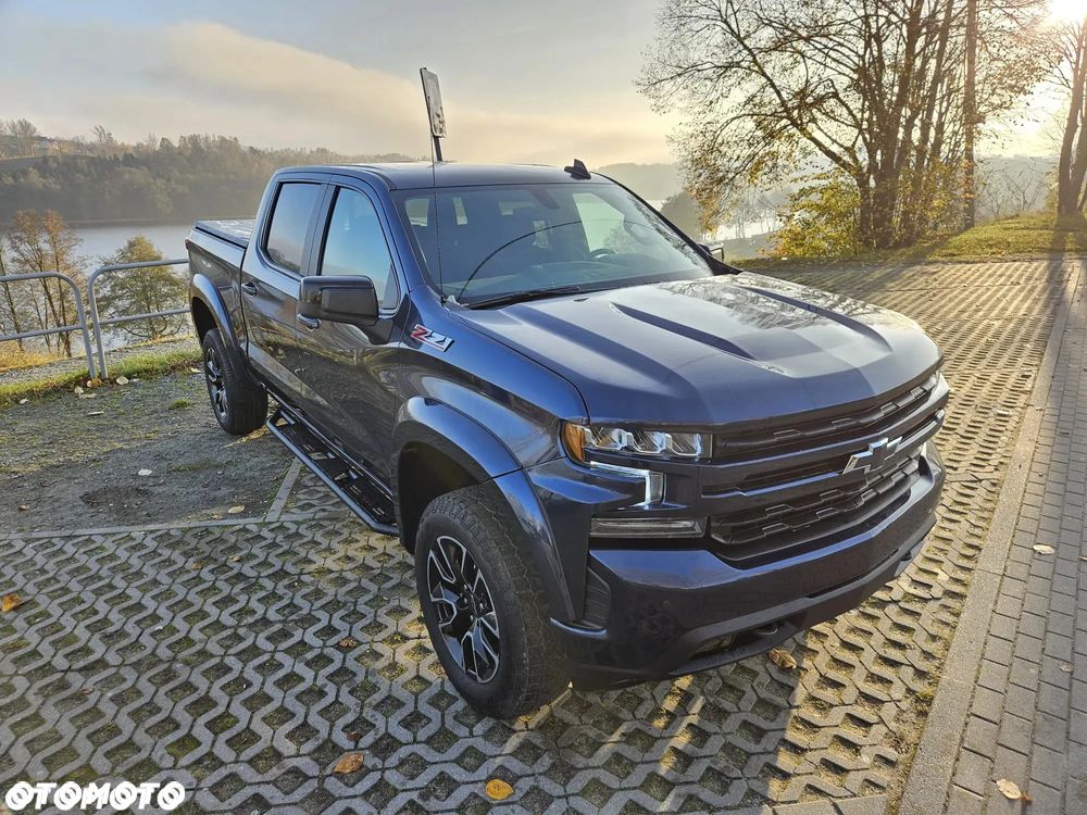 Chevrolet Silverado - 2