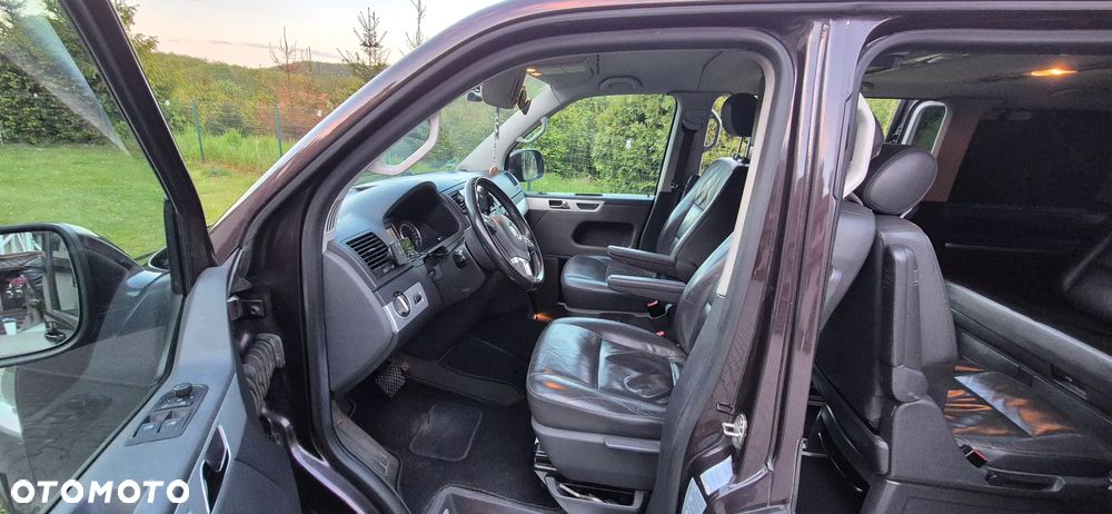 Volkswagen Multivan - 9