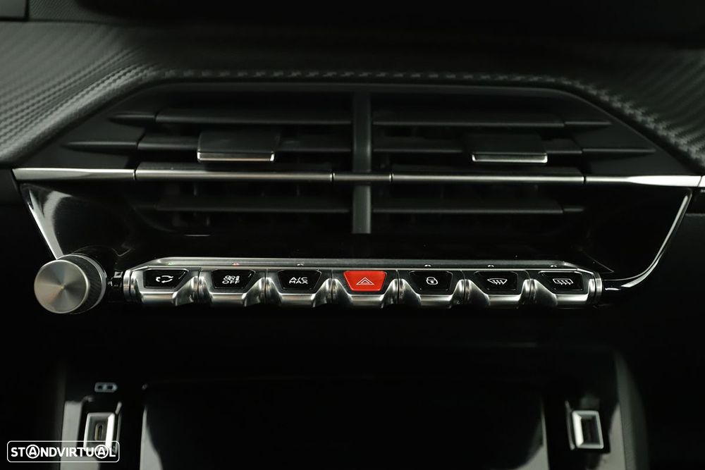 Peugeot 2008 1.2 PureTech Allure EAT8 - 12