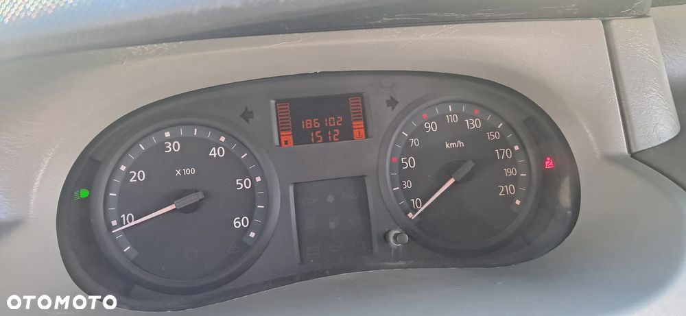 Renault Trafic 2.5 Dci L2H2 - 18